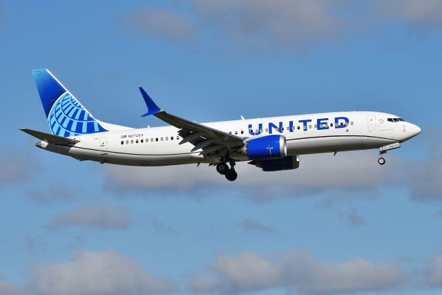 Boeing 737 MAX 8 (N27253) - 5-L 08-30-23