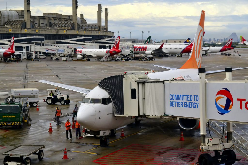 Boeing 737-700 (PR-GIN)