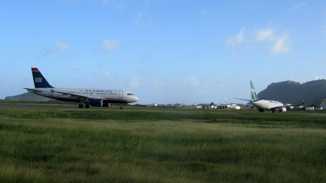 Airbus A319 (N723UW)