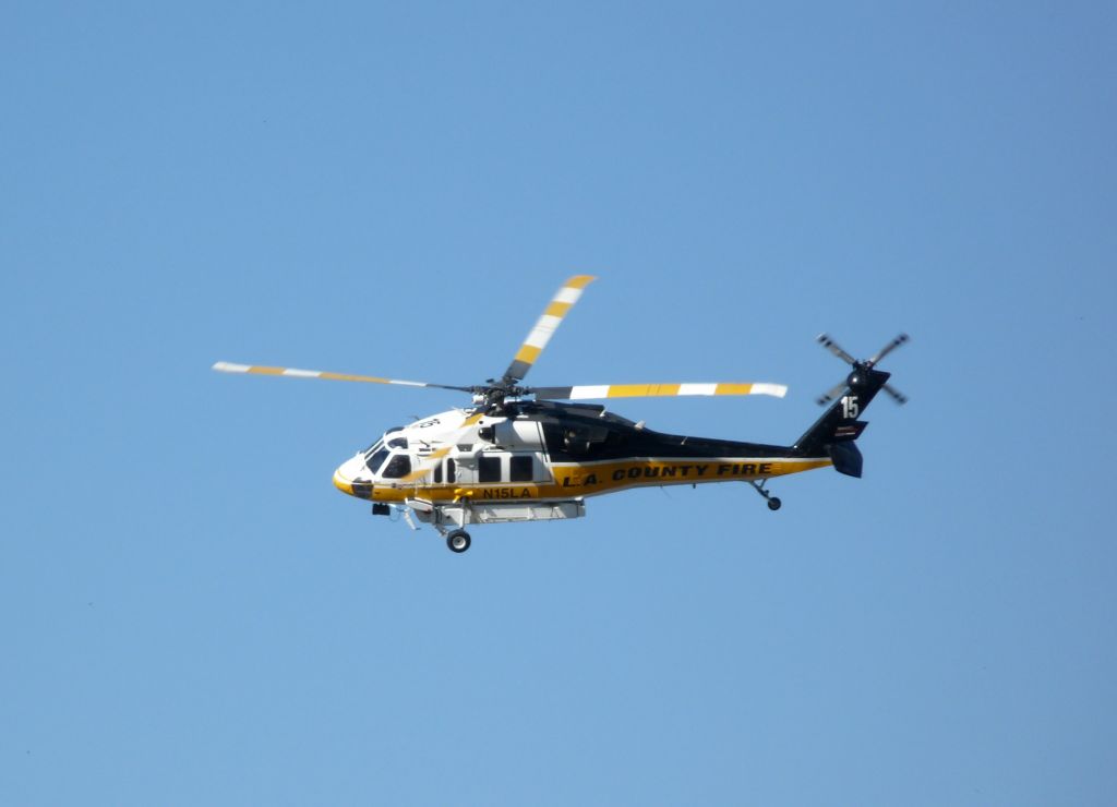 Sikorsky S-70 (N15LA)