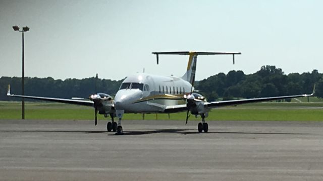 Beechcraft 1900 (N655MW)