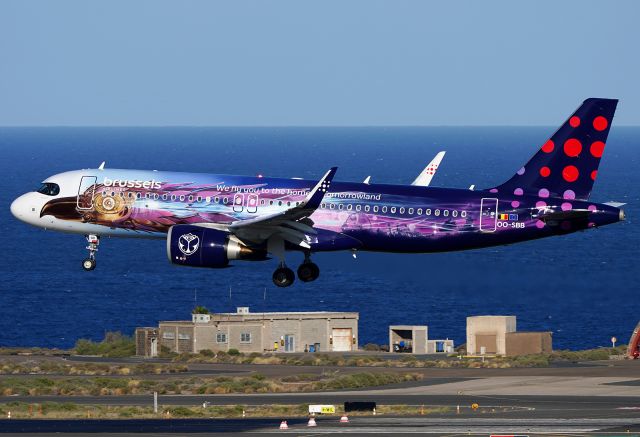 Airbus A320neo (OO-SBB)