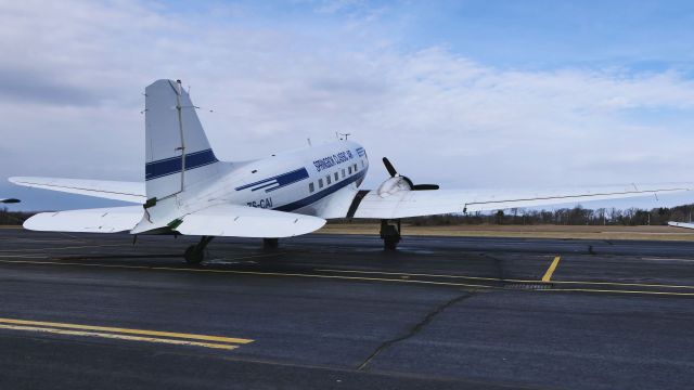 Douglas DC-3 (ZS-CAI)