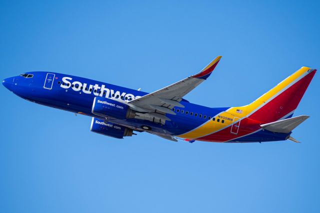 Boeing 737-700 (N935WN) - SWA52 - RNO to LAX - 29 Dec, 2020