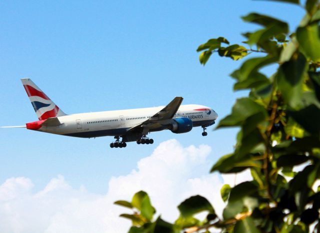 Boeing 777-200 (G-VIIR)