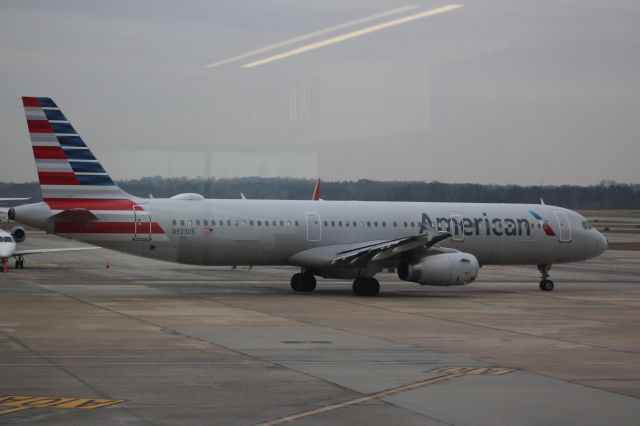 Airbus A321 (N923US)