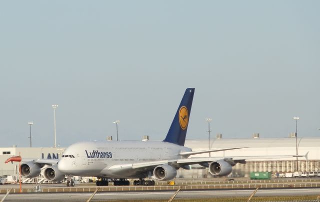 Airbus A380-800 (D-AIMM)