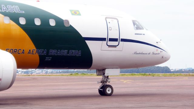 Embraer ERJ-190 (FAB2590)