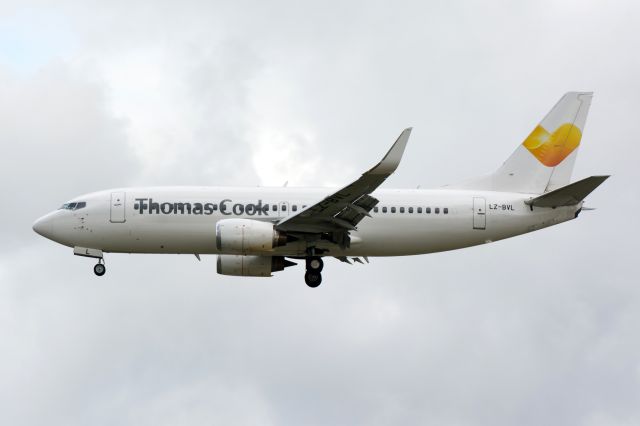 BOEING 737-300 (LZ-BVL)