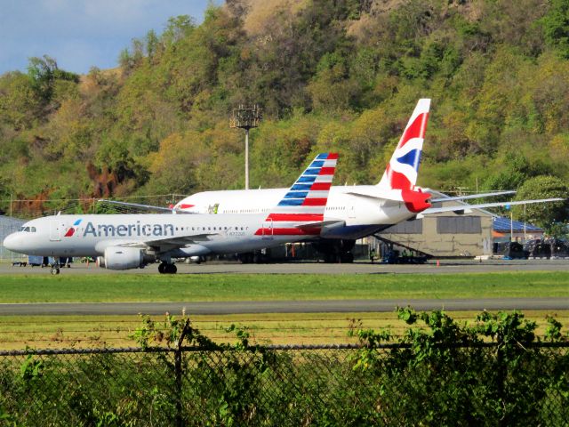 Airbus A319 (N722US)