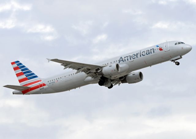 Airbus A321 (N173US)