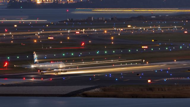 Airbus A320 — - JetBlue takeoff