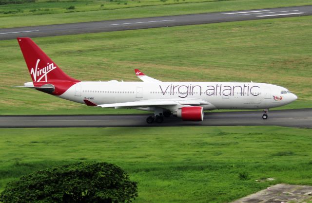 Airbus A330-200 (G-VMIK)