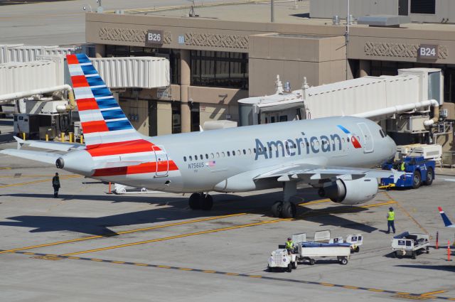 Airbus A319 (N756US)