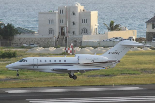 Cessna Citation X (N786XJ)