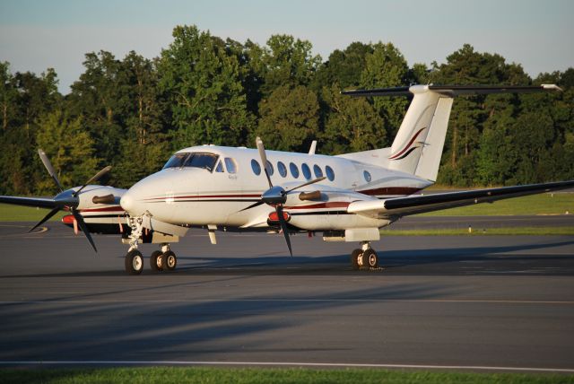 Beechcraft Super King Air 300 (N908TT) - PRAIRIE DEVELOPMENT COMPANY LLC at JQF - 9/27/14
