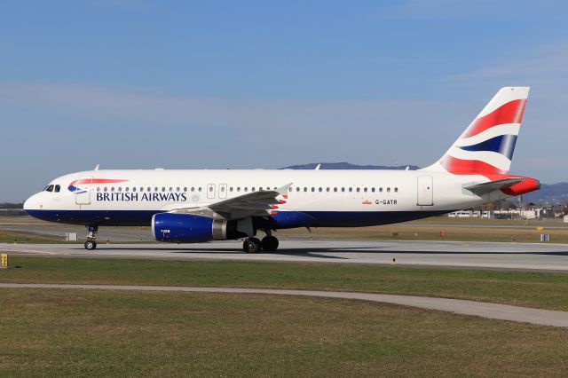 Airbus A320 (G-GATR)