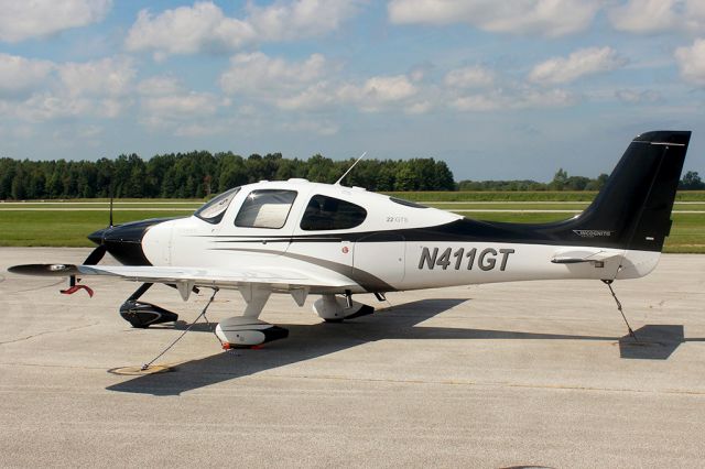 Cirrus SR-22 (N411GT)