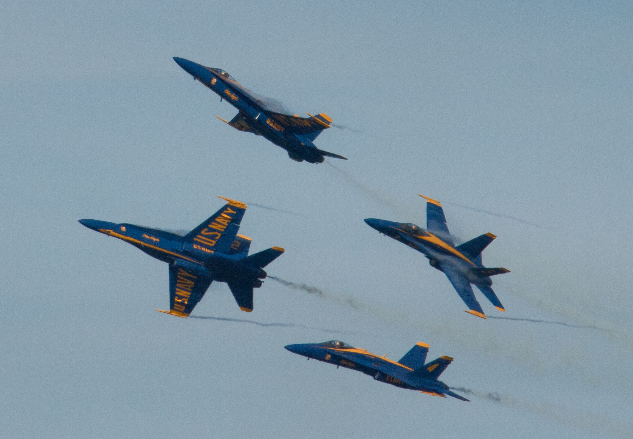 — — - Blue Angels at San Francisco Fleet Week Airshow 2010