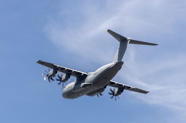 AIRBUS A-400M Atlas (MBB410) - Royal Airforce A400M Atlas / Reg ZM410 / Callsign ASCOT488 - Doing multiple low approach and Go Around procedures at Blackpool International, both runways 10 and 28, 20/05/20