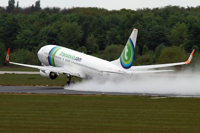 Boeing 737-700 (PH-GUB)