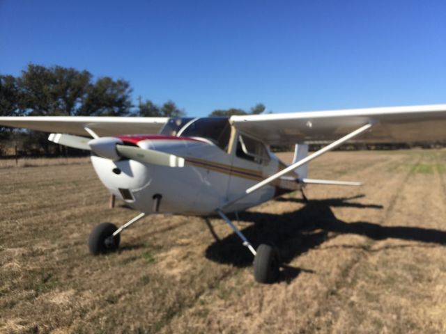 Cessna Skyhawk (N8301X)