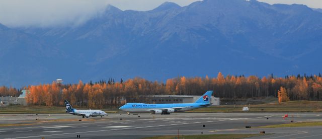 Boeing 737-700 (N613AS)