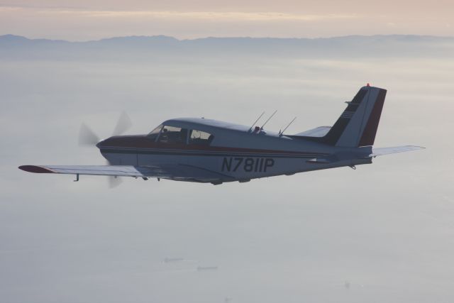 Piper PA-24 Comanche (N7811P)