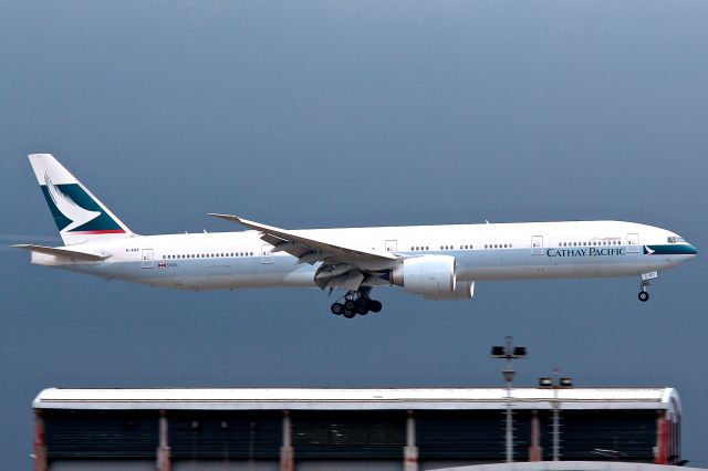 BOEING 777-300ER (B-KQC)