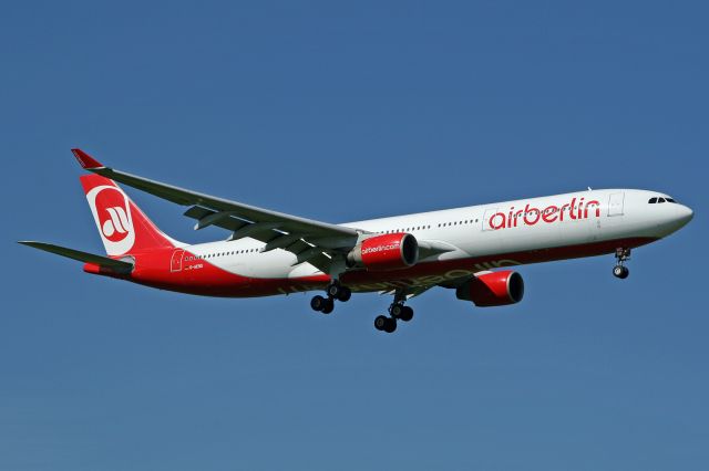 Airbus A330-300 (D-AERQ)