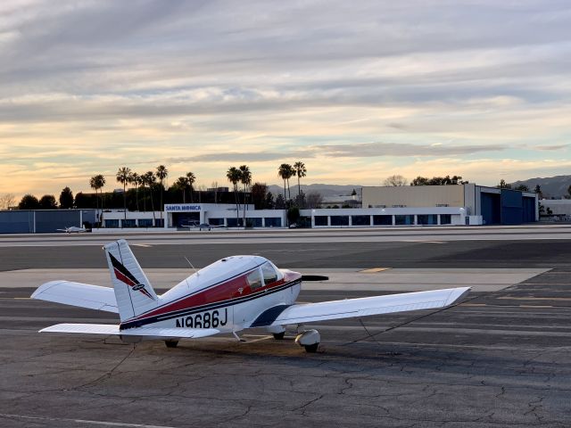 Piper Cherokee (N9686J)