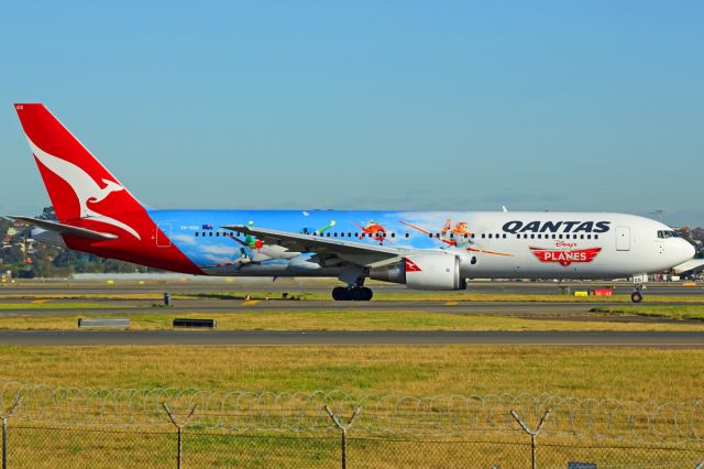 BOEING 767-300 (VH-OGG) - The last day of revenue service with Qantas.