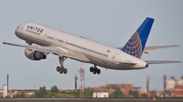 Boeing 757-200 (N545UA) - Original United Airlines metal delivered 11/13/1991 Serial number 25323 LN:406 