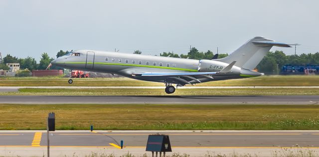 Bombardier Global 5000 (C-FPJD) - ***Please select FULL for correct resolution*** At YYZ 05 August 13, 2019