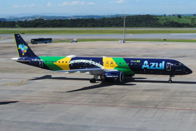 EMBRAER 195 (PS-AEY)