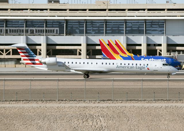 Canadair Regional Jet CRJ-900 (N954LR)