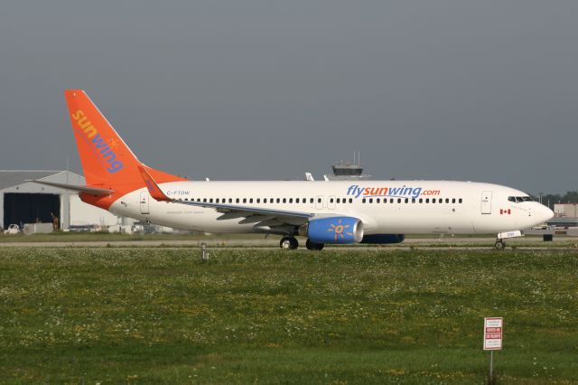 Boeing 737-800 (C-FTDW) - August 22, 2006 - leaving London for Halifax 