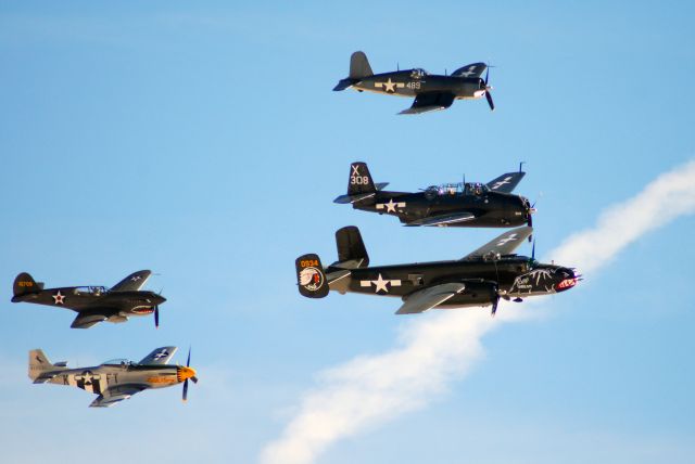 — — - Aviation Nation 2017 - Texas Flying Legendsbr /From bottom to top:br /br /P-51 Mustangbr /P-40 Warhawkbr /B-25 Mitchellbr /TBM-3E Avengerbr /F4U (FG-1D) Corsair