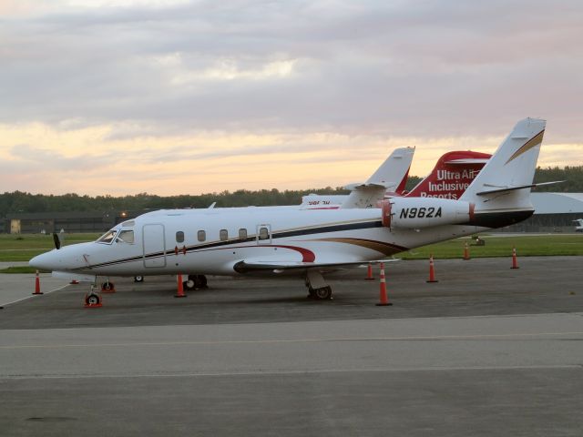 Piper Aerostar (N962A)