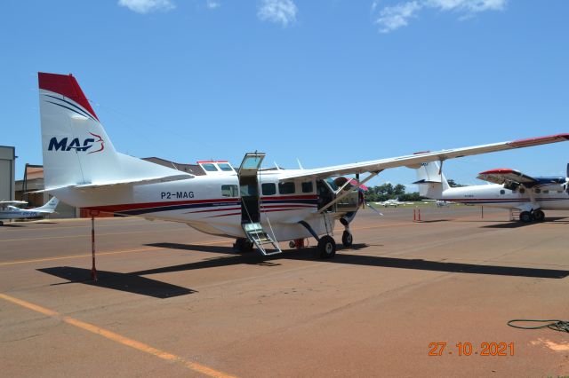 Cessna Caravan (P2-MAG) - Year long refurbish, new engine, new prop, new paint, new Garmin 1000 cockpit.