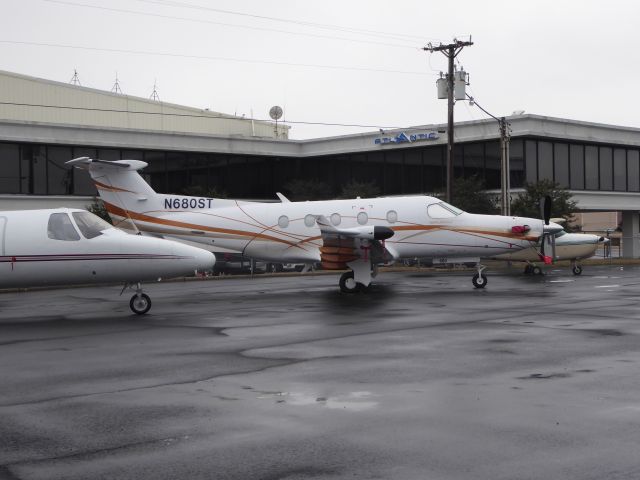 Pilatus PC-12 (N680ST)