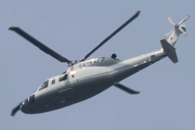 C-FLFD — - C-FLFD Sikorsky S-76-D Canadian Helicopters Survolant la ville de Lavaltrie QC. Le 23-06-2025 à 12:11.