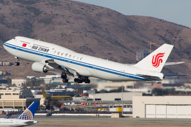 BOEING 747-8 (B-2481)