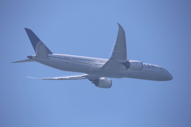 Boeing 787-9 Dreamliner (N15969)