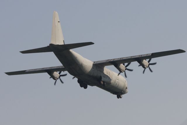 Lockheed C-130 Hercules —