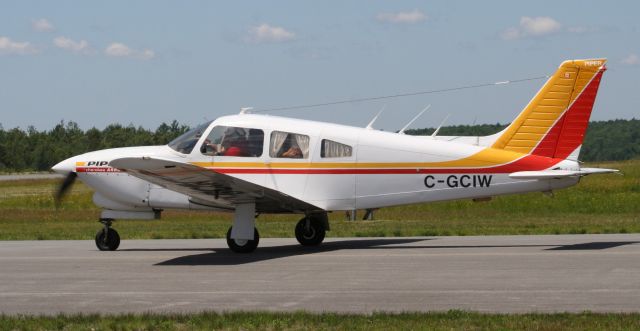 Piper Cherokee Arrow (C-GCIW)