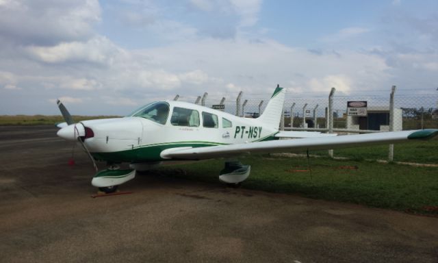 Piper Cherokee (PT-NSY) - PT-NSY 1978 Embraer EMB 712 C/N 712007 - Pouso Alegre/MG - Aeroporto Municipal de Pouso Alegre (SNZA)Brasil - Minas Gerais, September 24, 2013 Photo: Marcos Augusto