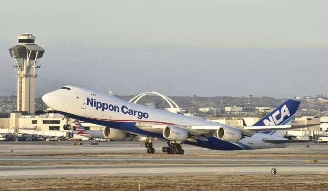 BOEING 747-8 (JA12KZ) - Departing LAX 