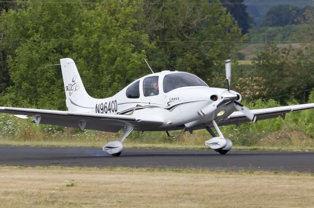 Cirrus SR-22 (N964CD) - Cirrus SR-22 landing Twin Oaks Airpark. 8-3-13