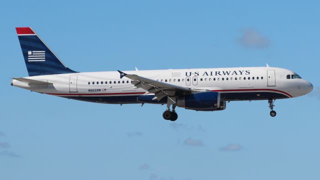 Airbus A320 (N662AW) - 06.10.2013 Landing at Fort Lauderdale International